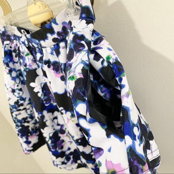 Express High Waisted Floral Flare Mini Skirt - Picture 5 of 8